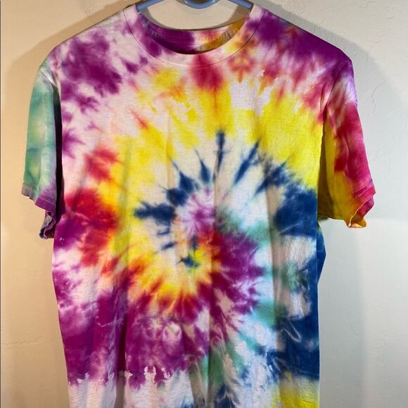 Tye Die Tee Shirt Size Medium - Picture 1 of 10